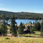 Pa Solsiden Av Gaustatoppen *