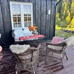 Pa Solsiden Av Gaustatoppen Nyaraló *