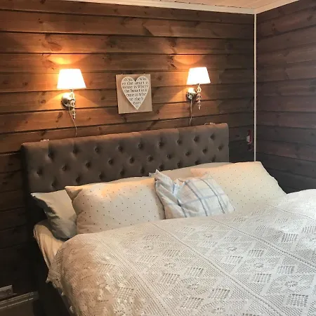 Pa Solsiden Av Gaustatoppen